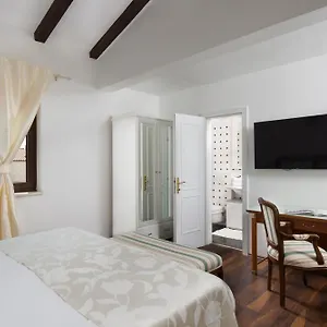 Vila Luka